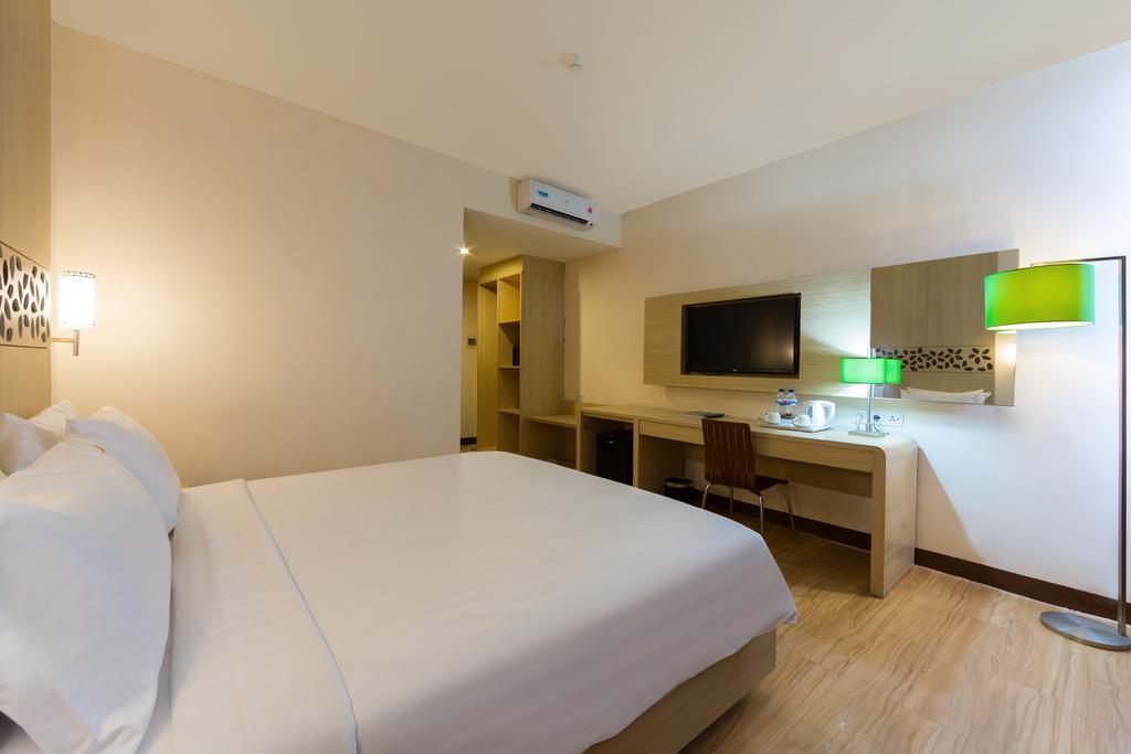 Vihan Suites Bali Kuta Lombok Exterior foto