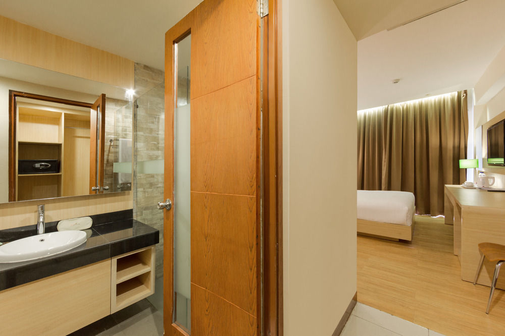 Vihan Suites Bali Kuta Lombok Exterior foto