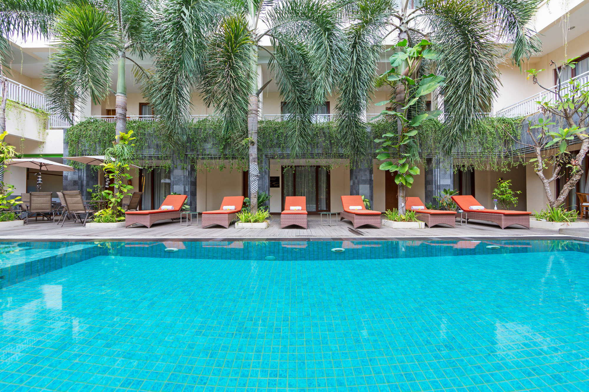 Vihan Suites Bali Kuta Lombok Exterior foto